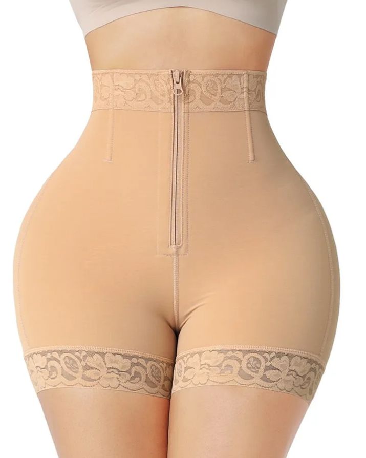 Short Lifts Buttocks With Tummy Control