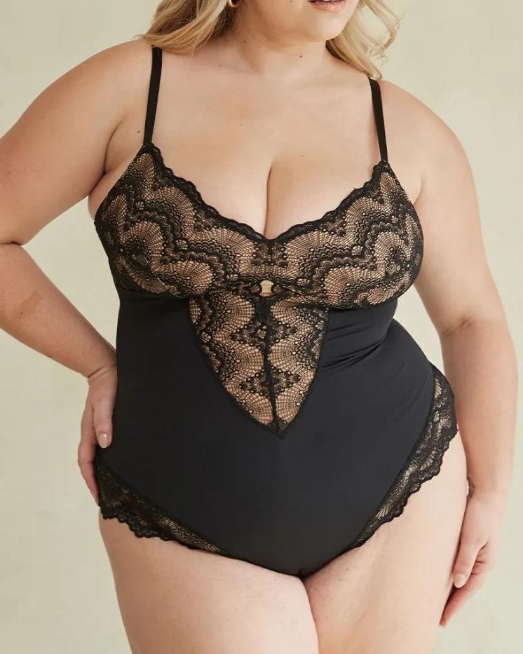 Sculpting Lace Shapewear Bodysuit